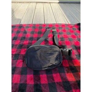 Lulu lemon bag black
